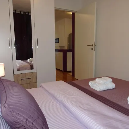 Quiet In Center, Free Private Parking Sarajevo