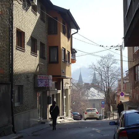 Daire Quiet In Center, Free Private Parking