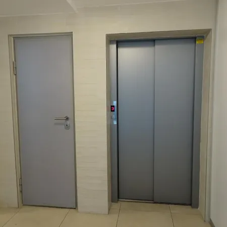 شقة Quiet In Center, Free Private Parking *