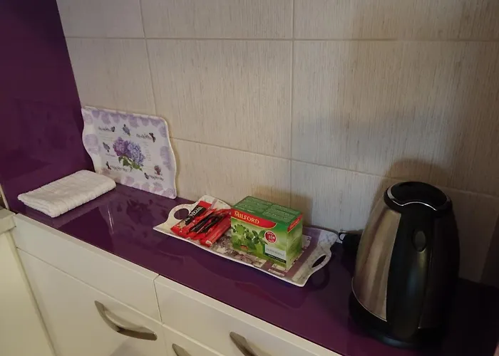 Apartment Quiet In Center, Free Private Parking